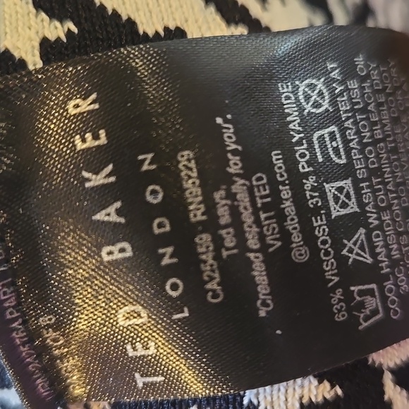 Ted Baker London Stylish Syrenia Black/White Houndstooth Top - Picture 7 of 10